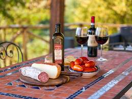 Belvilla by OYO Farmhouse With Garden