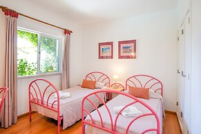 Holiday Home Vilamoura With Pool Near Beach
