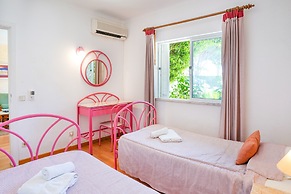 Holiday Home Vilamoura With Pool Near Beach