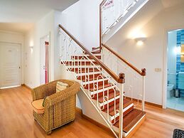 Beautiful Holiday Home in Vilamoura With Private Pool