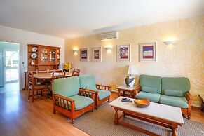 Holiday Home Vilamoura With Pool Near Beach
