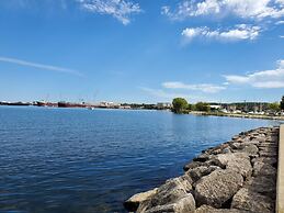Bridgeport Waterfront Resort