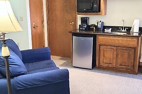 Bridgeport Waterfront Resort