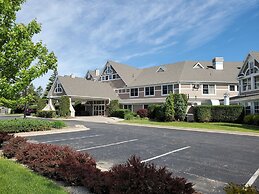 Bridgeport Waterfront Resort