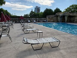 Bridgeport Waterfront Resort