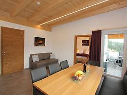 Luxury Holiday Flat With Balcony in Fugenberg