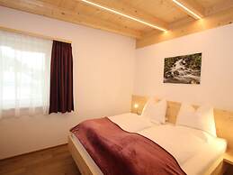 Luxury Holiday Flat With Balcony in Fugenberg