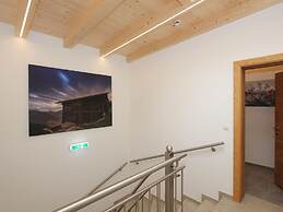 Luxury Holiday Flat With Balcony in Fugenberg