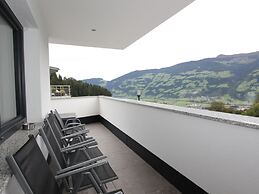 Luxury Holiday Flat With Balcony in Fugenberg