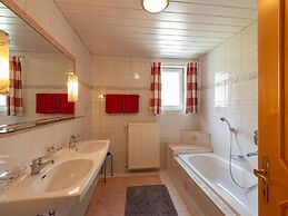 Lush Apartment in Strengen Near St Anton am Arlberg