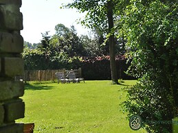 Vibrant Farmhouse near Forest in Heeze-Leende