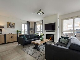 Spacious Villa With a Sauna, at the Tjeukemeer