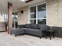 Spacious Villa With a Sauna, at the Tjeukemeer