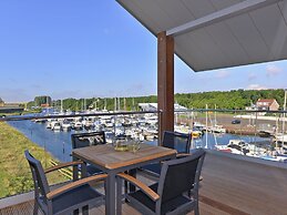 Central Apartment in Kamperland