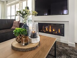 Villa With a Sauna in Tjeukemeer