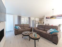 Modern Chalet at the Forest Edge on Nice Resort