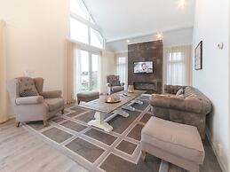 Stylish Holiday Home with Fireplace near Oosterschelde