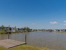 Stylish Holiday Home with Fireplace near Oosterschelde
