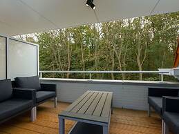 Lush Apartment With Roof Terrace