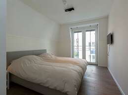 Lush Apartment With Roof Terrace