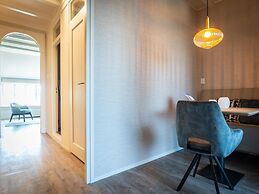 Farmhouse Apartment Near De Slufter