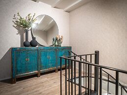 Farmhouse Apartment Near De Slufter