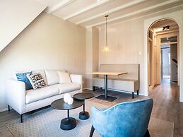 Farmhouse Apartment Near De Slufter