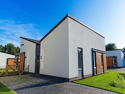 Villa With med Children's Room in Limburg