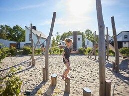 Villa With med Children's Room in Limburg