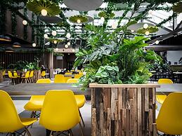 Villa With med Children's Room in Limburg