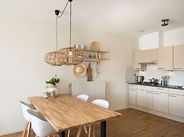 Modern Apartment With Views Over the Marina