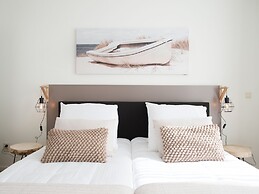 Modern Apartment With Views Over the Marina