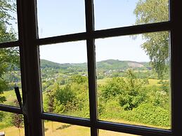 A Superb Cottage in the Middle of a Natural Park
