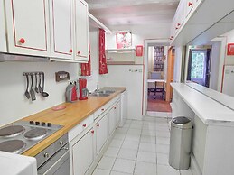 Charming and Well Renovated Country House