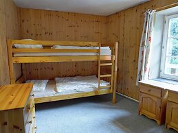 Spacious Family Home, Sosoye