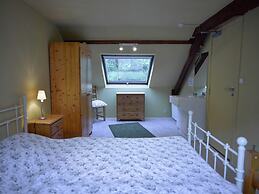 Spacious Family Home, Sosoye
