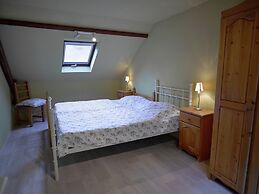 Spacious Family Home, Sosoye