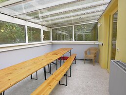 Spacious Family Home, Sosoye