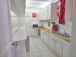 Charming and Well Renovated Country House