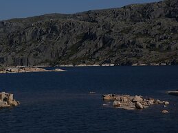 Detached Holiday Home With Shared Pool and Views