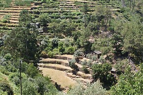 Detached Holiday Home With Shared Pool and Views