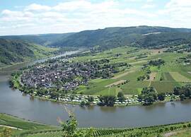 Vineyard View Romantic Stay