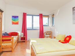 Villa mit Sauna und Garten