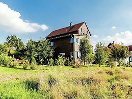 Villa mit Sauna und Garten