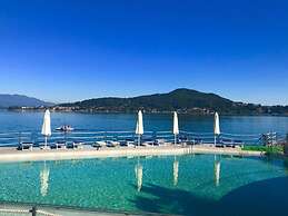 Brand new and Elegant Residence on Lake Maggiore