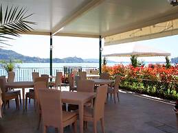 Brand new and Elegant Residence on Lake Maggiore