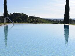 Belvilla by OYO Holiday Home With Pool in Stabbia