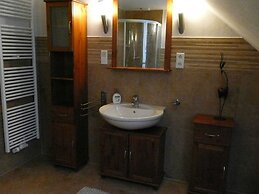Natural log Cabin in Waltershausen