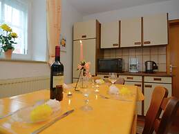 Cozy Holiday Home in Stadlern near Ski Slopes