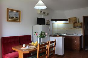 Cottage in Santa Comba With Pool